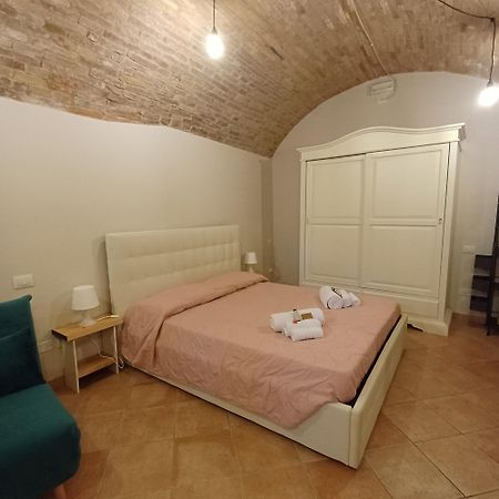Loft Gioia Apartment Perugia Bagian luar foto