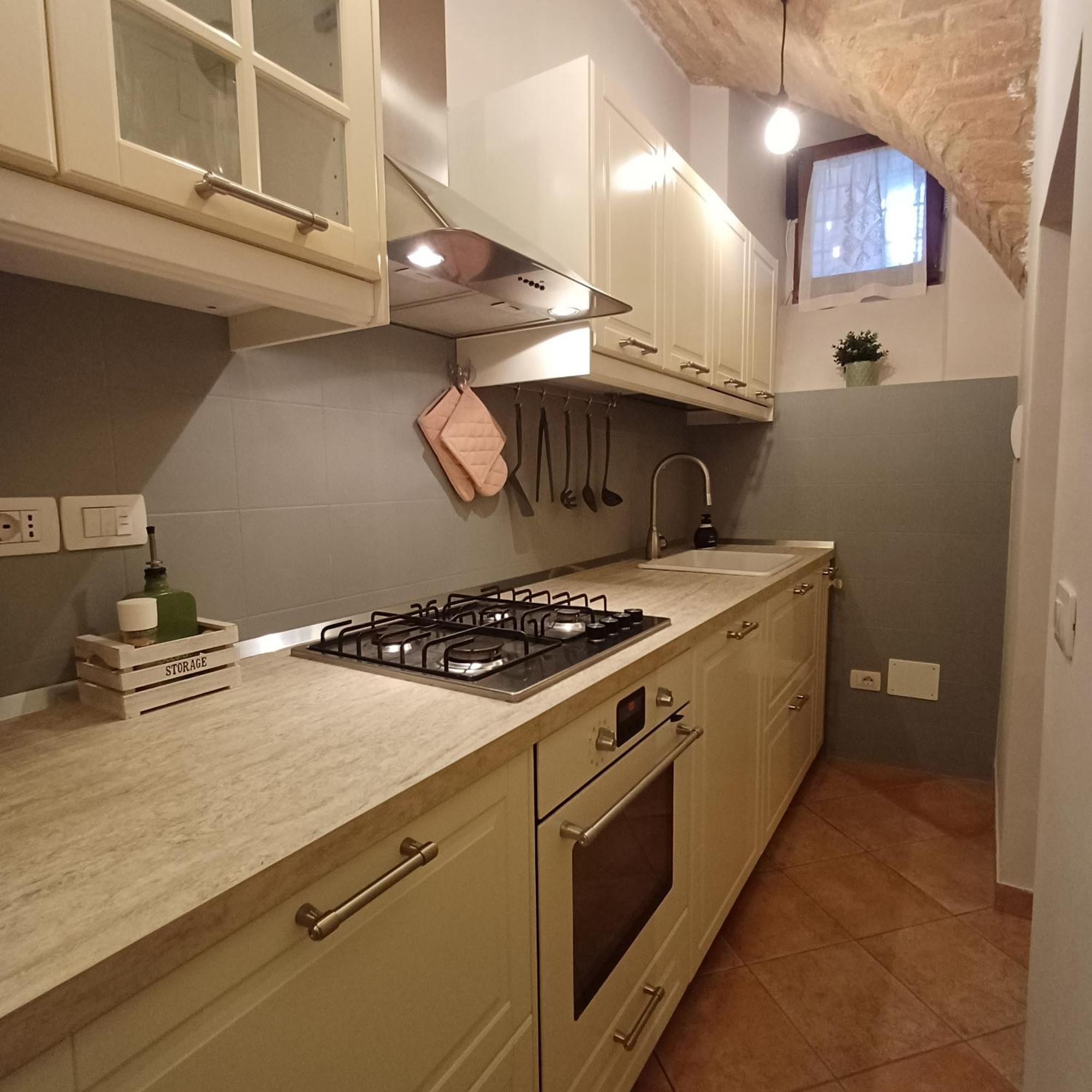 Loft Gioia Apartment Perugia Bagian luar foto